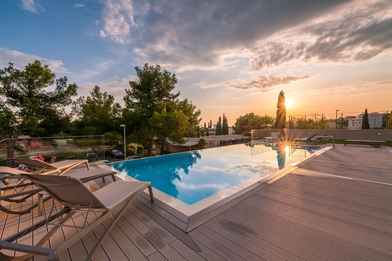 Luxury Gabriela With Pool